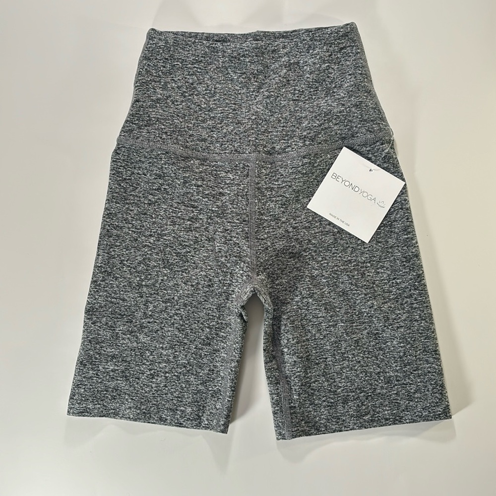 NWT Beyond Yoga Spacedye Keep Pace Biker Short Size XS